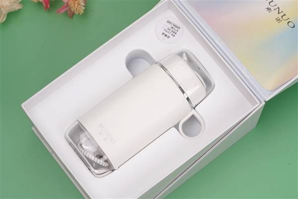 素诺C3 Pro智能可视冲牙器图赏 500万像素打造口腔护理新视界